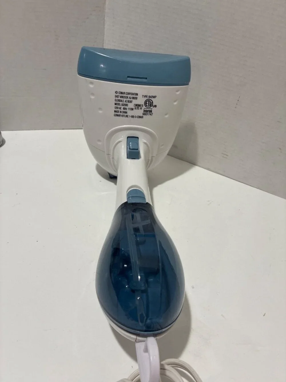 Conair ExtremeSteam Blue handheld steamer dual heat technology